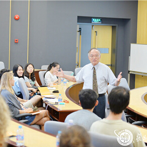 职业发展中心成功举办Global MiM学生迎新活动