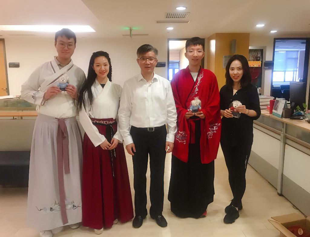 创·熠UPEC | 穿汉服派发大礼包 UPEC带大家喜迎“双节”