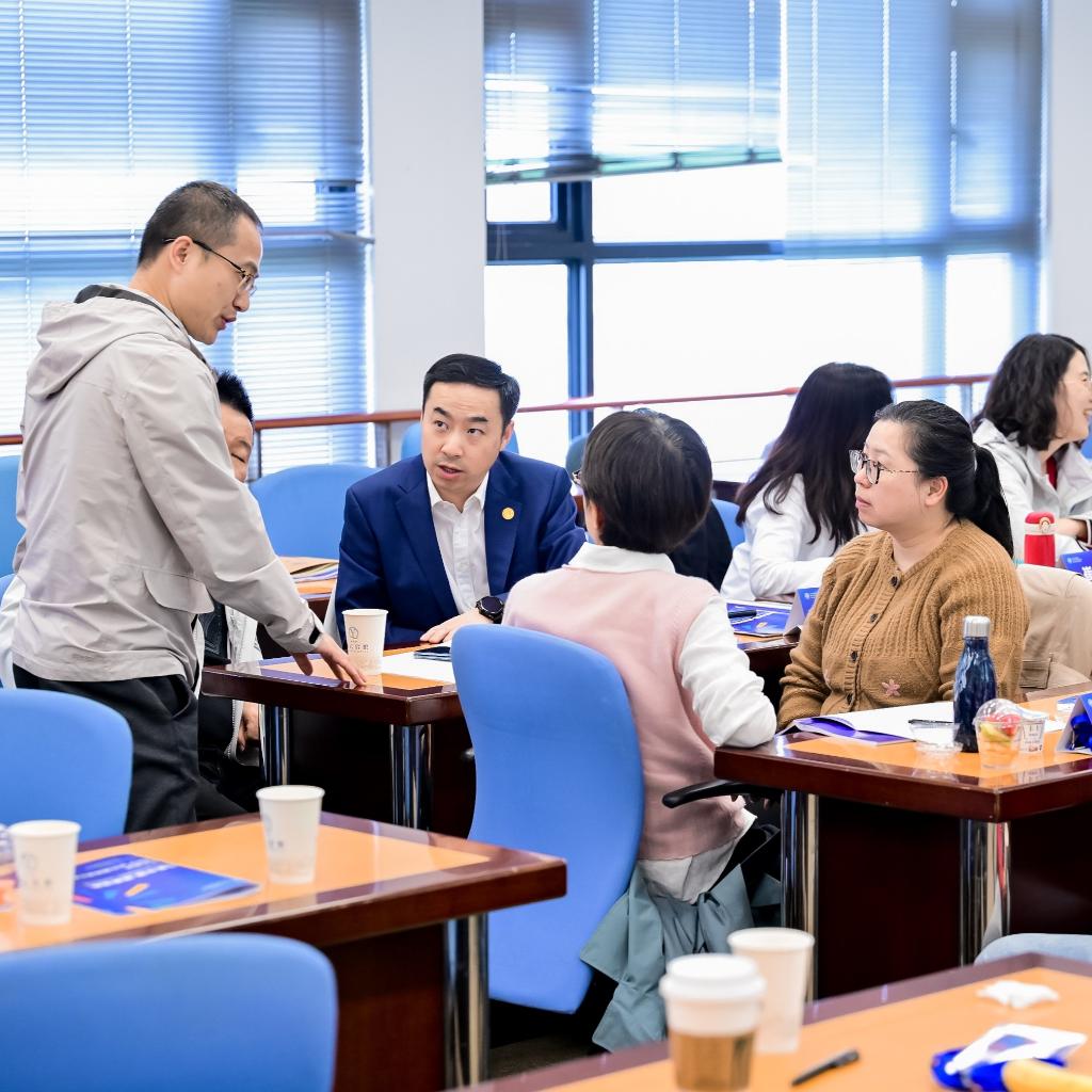 https://events.fdsm.fudan.edu.cn/file/document/42475/45214378-dbd0-460a-8b04-308413602c64